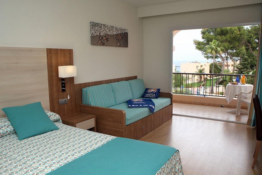 Playa Des Figueral Invisa Hotel Club Cala Blanca מראה חיצוני תמונה