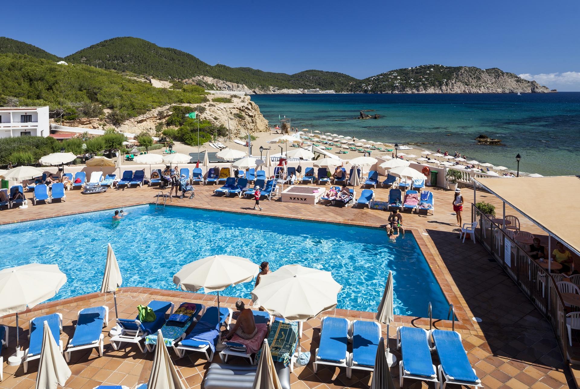 Playa Des Figueral Invisa Hotel Club Cala Blanca מראה חיצוני תמונה