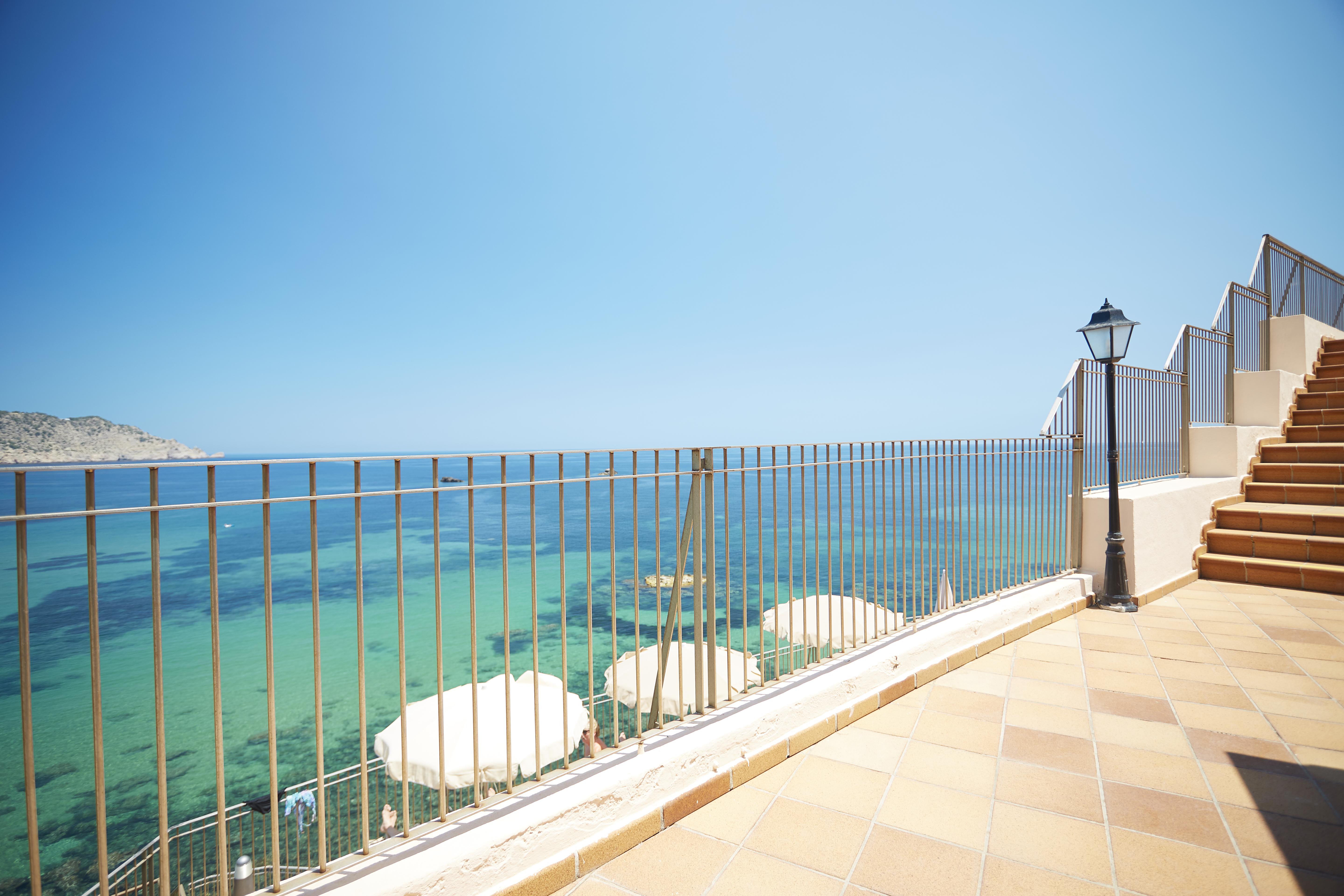 Playa Des Figueral Invisa Hotel Club Cala Blanca מראה חיצוני תמונה