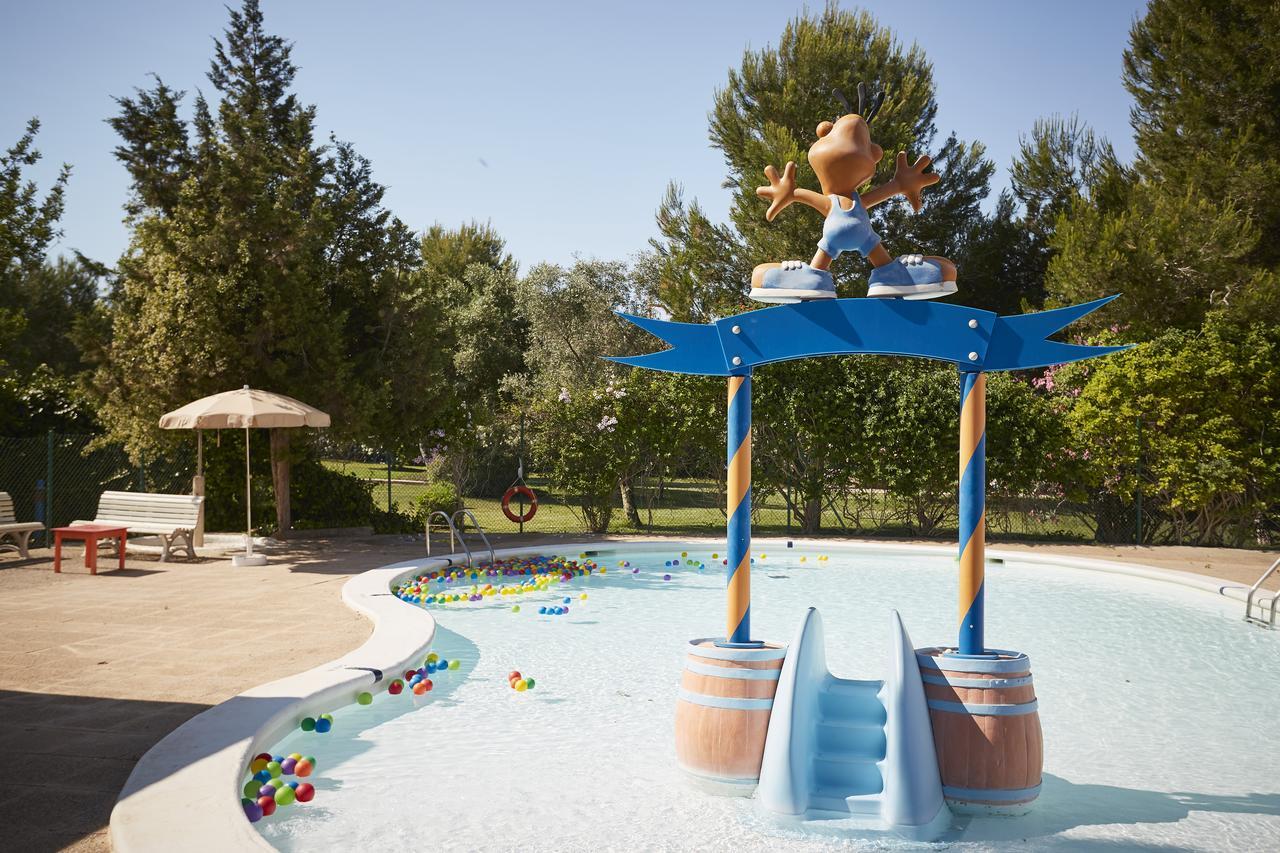 Playa Des Figueral Invisa Hotel Club Cala Blanca מראה חיצוני תמונה